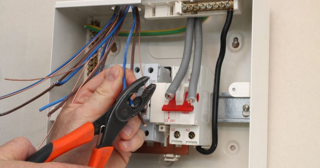 Circuitos e fiações elétricas em Campo Grande